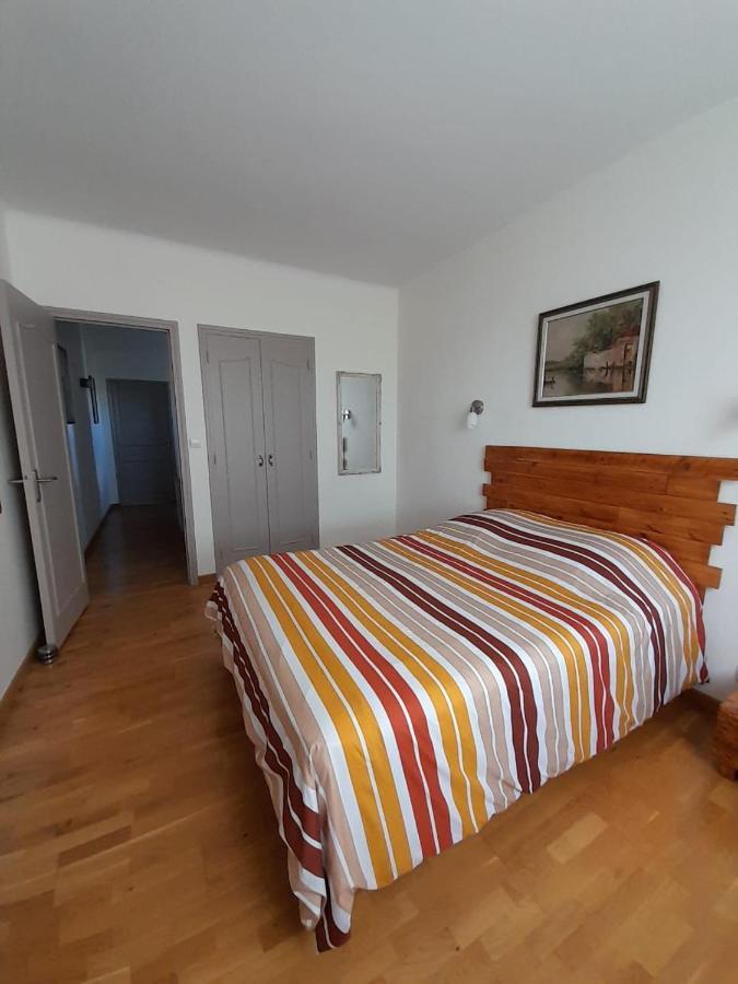 La Pause Sous Le Pin B&B Chambres D'Hotes Капестон Екстериор снимка