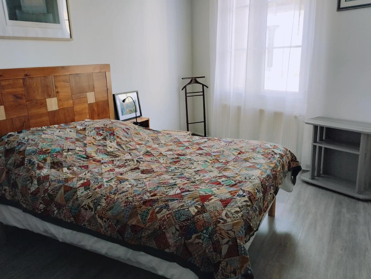 La Pause Sous Le Pin B&B Chambres D'Hotes Капестон Екстериор снимка