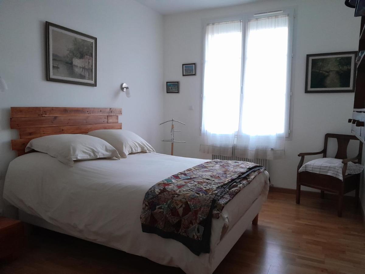 La Pause Sous Le Pin B&B Chambres D'Hotes Капестон Екстериор снимка