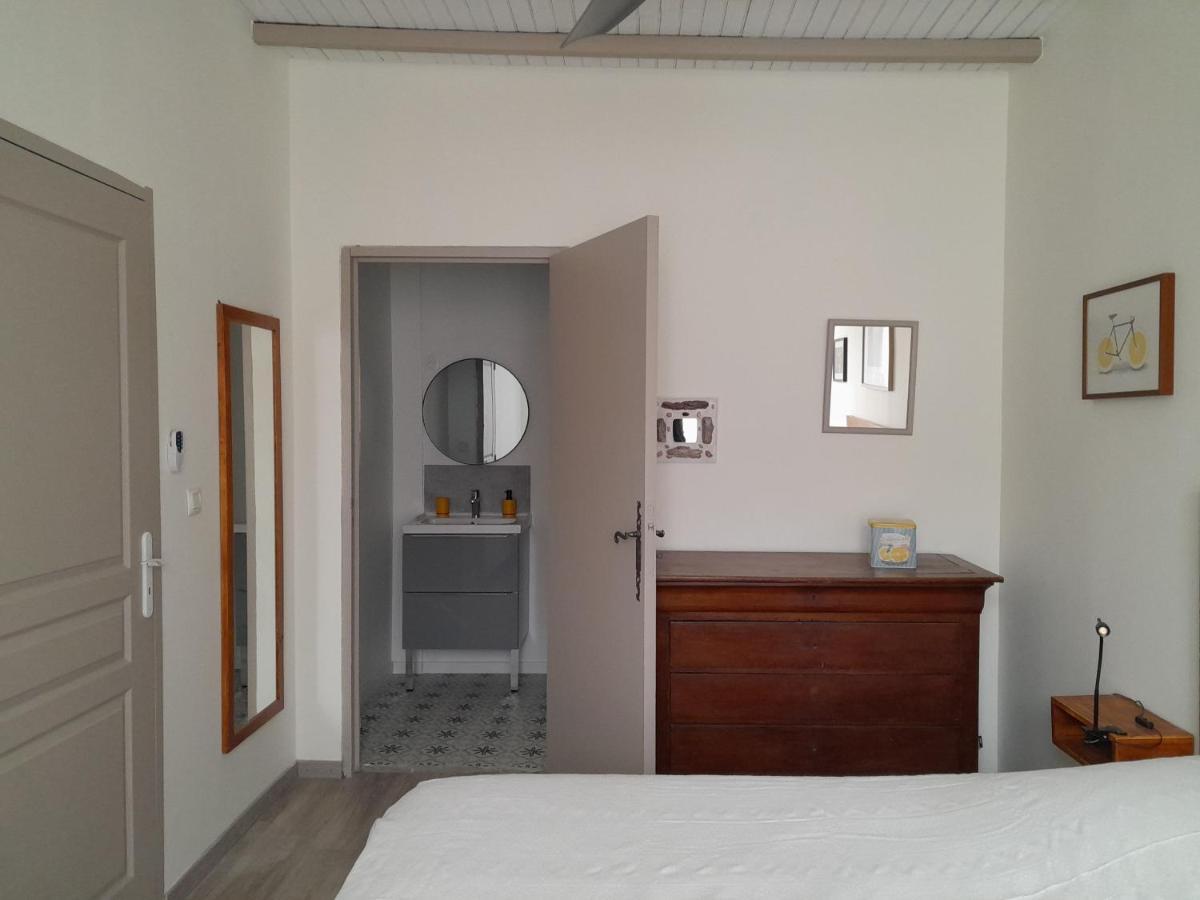 La Pause Sous Le Pin B&B Chambres D'Hotes Капестон Екстериор снимка