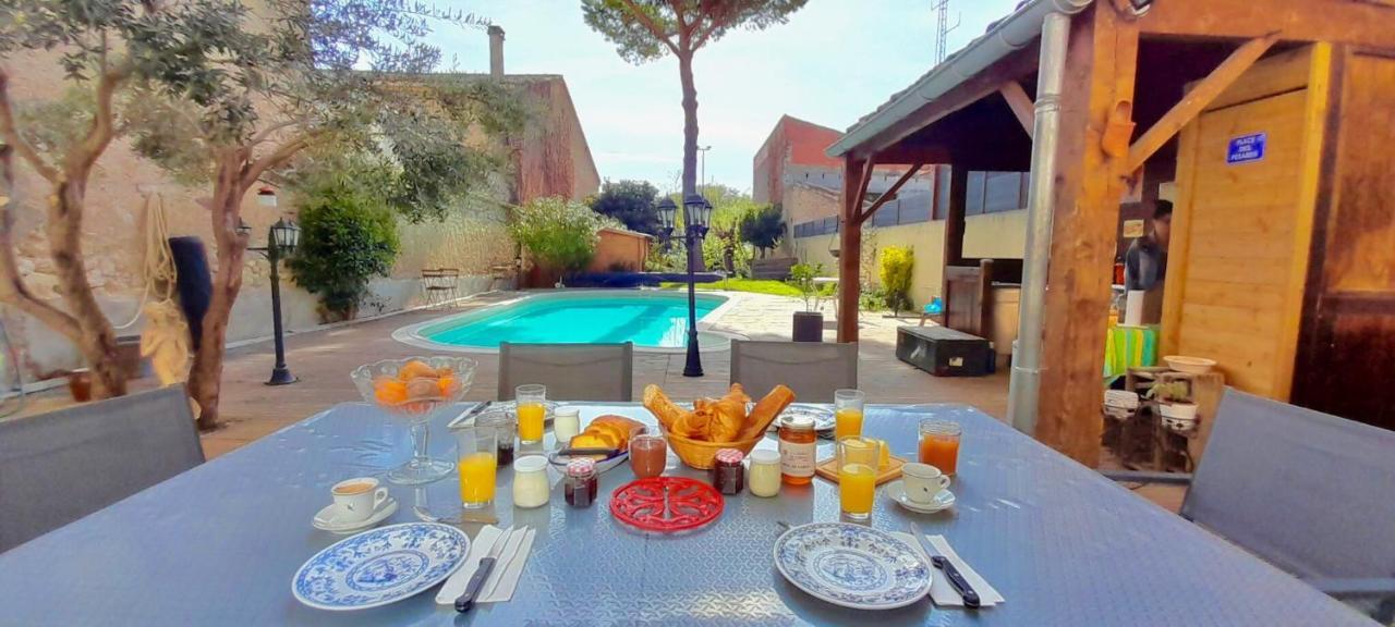 La Pause Sous Le Pin B&B Chambres D'Hotes Капестон Екстериор снимка
